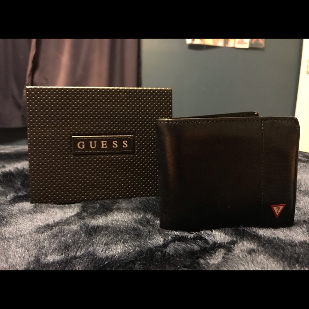 Black Guess Wallet (With Box)